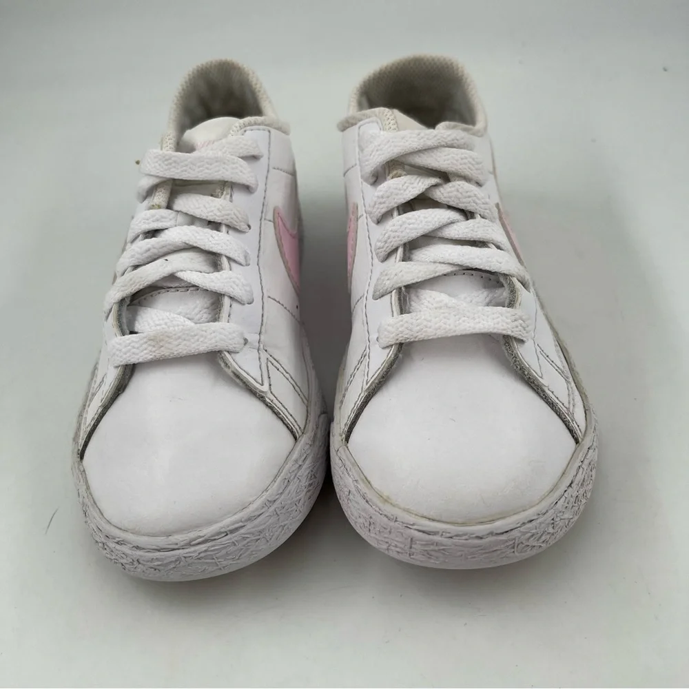 Nike Girls Blazer Low-SZ 12 C-White Pink Swoosh Lace-Up Leather Athletic Sneaker